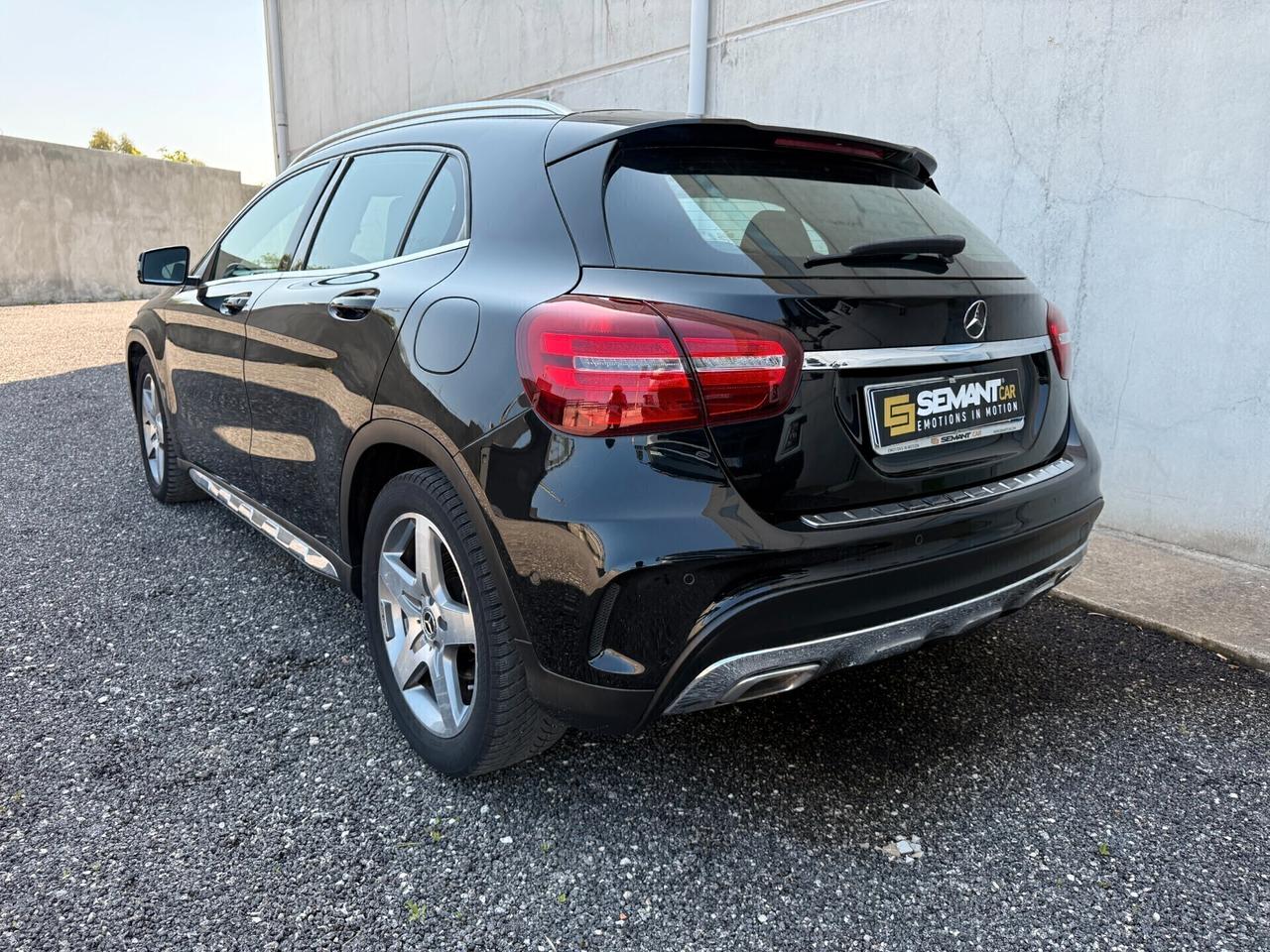 Mercedes GLA 200 d Automatic 4MATIC Premium — AMG Line