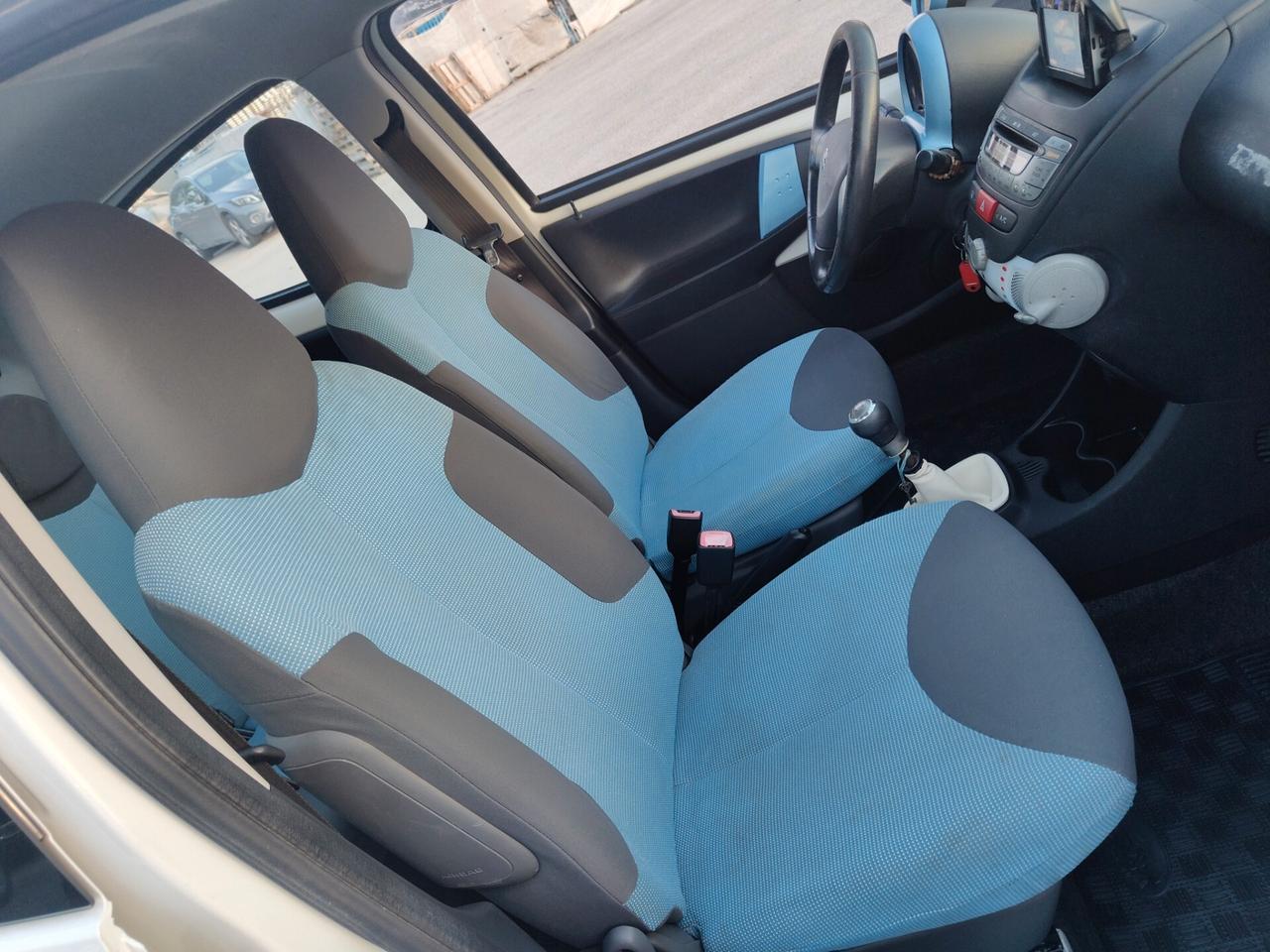 Peugeot 107 1.0 5p. Superga