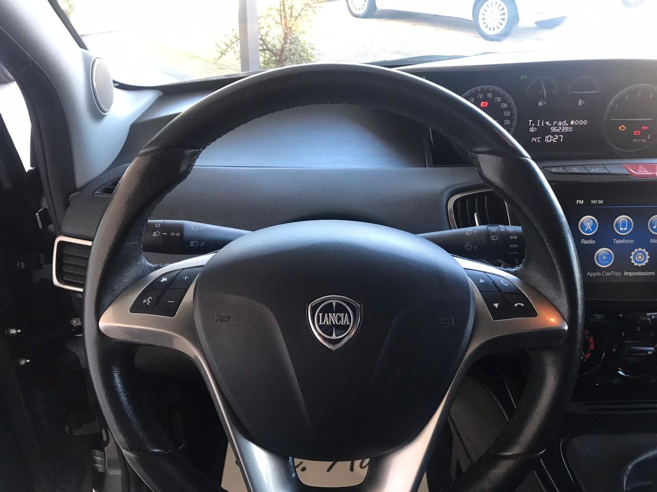 Lancia Ypsilon 1.0 FireFly 5 porte S&S Hybrid Ecochic Gold