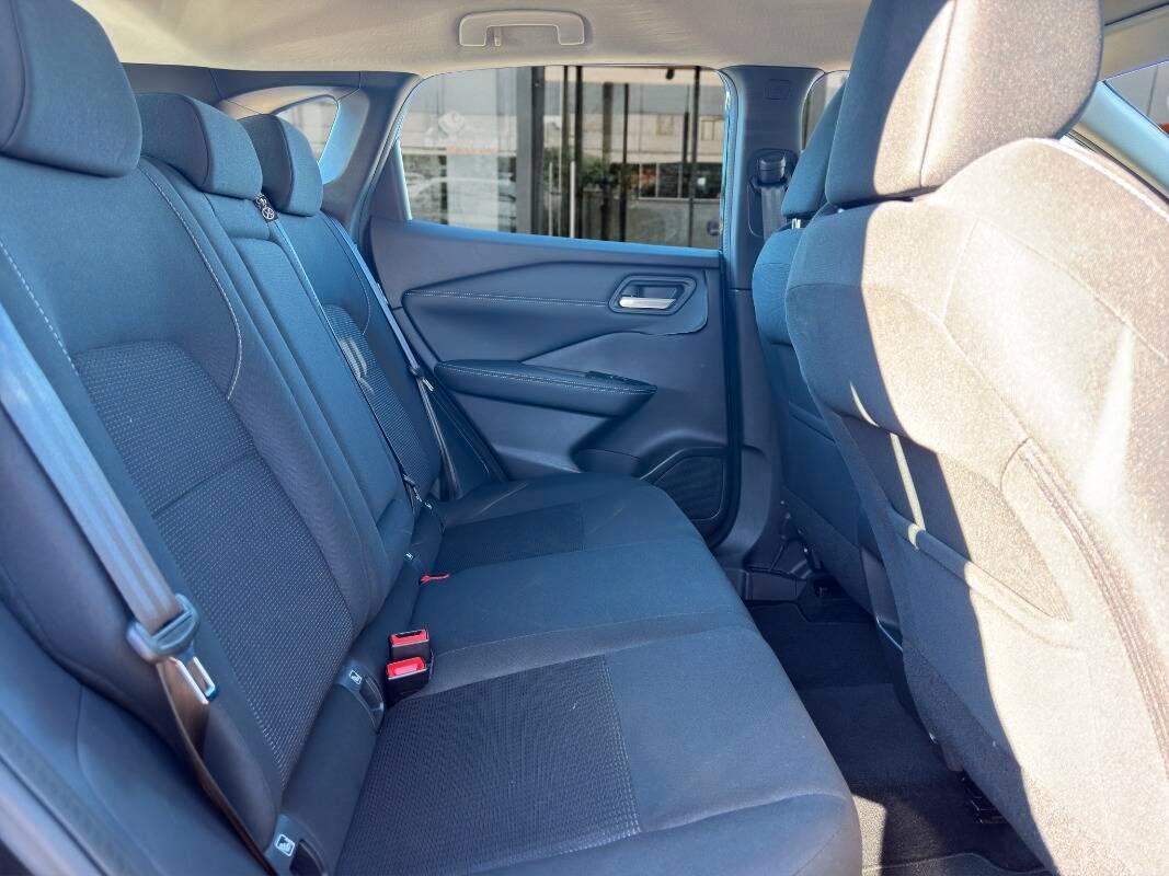 Nissan Qashqai 1.3 mhev Business 158cv xtronic Con CARPLAY