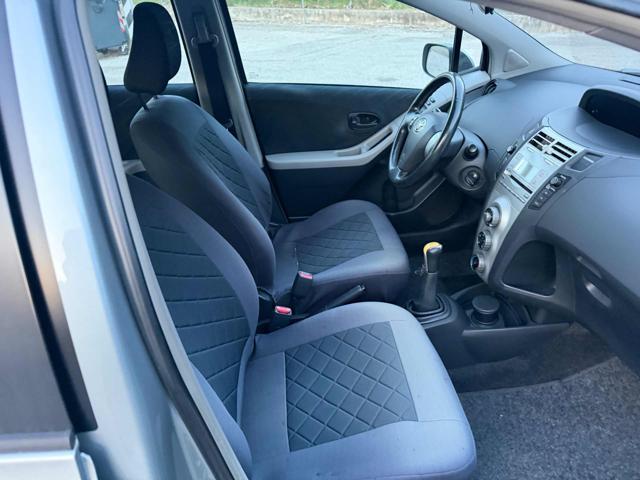 TOYOTA Yaris 108,985km 1.3 5p Sol senza nessun lavoro da fare