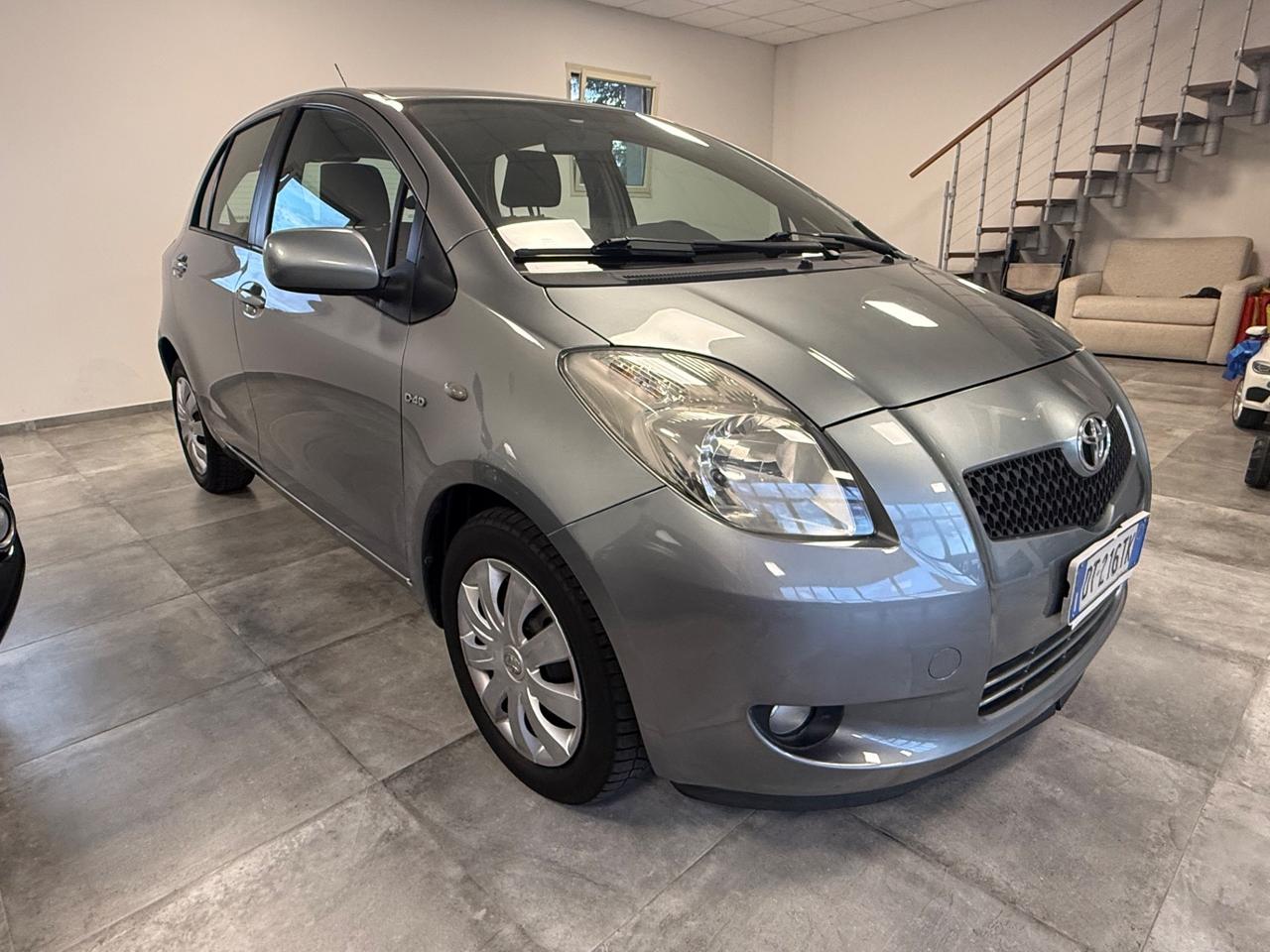 Toyota Yaris 1.4 D-4D DPF 5 porte