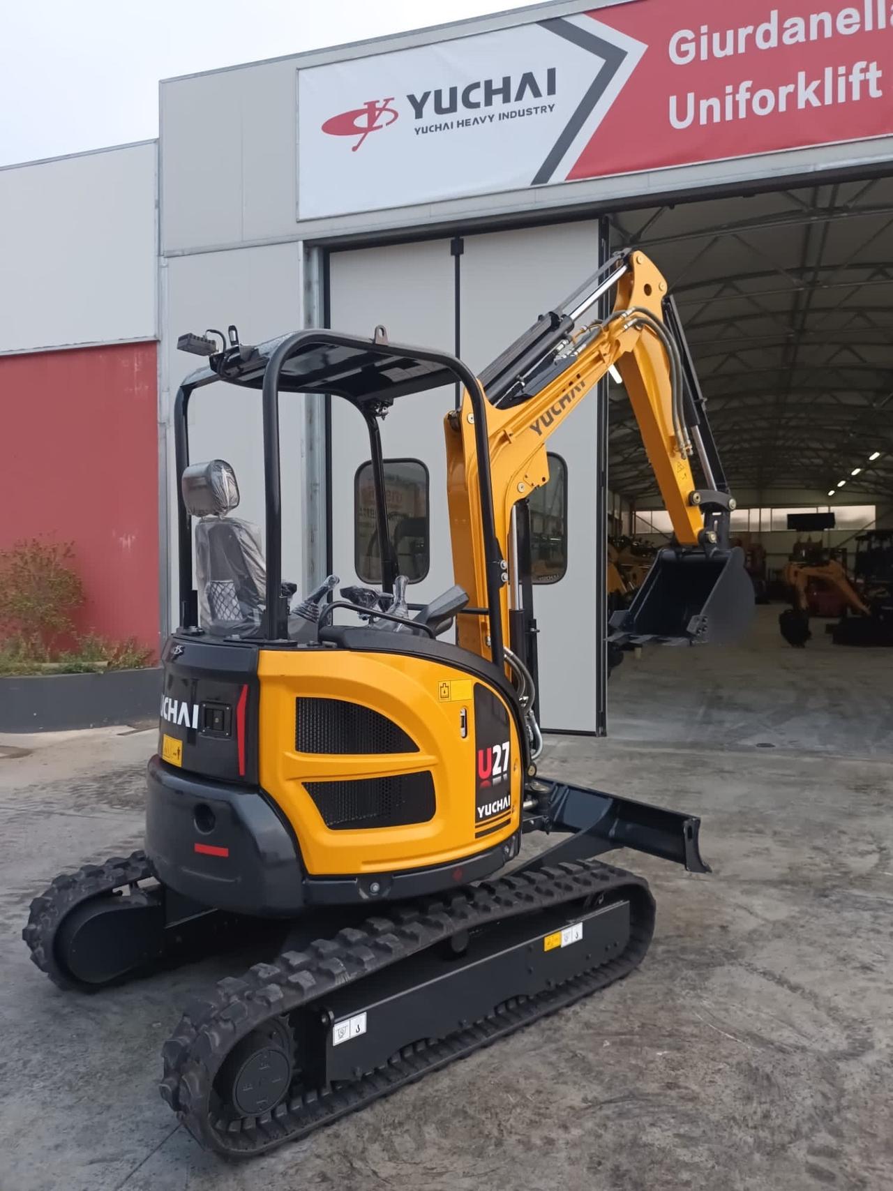 Miniescavatore Yuchai U 27 Nuovo
