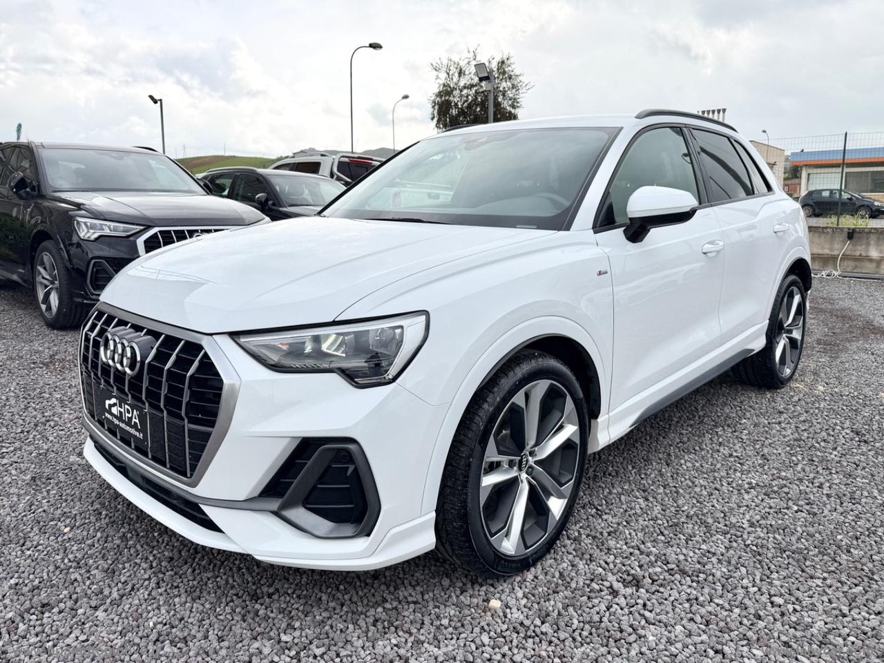 AUDI Q3 2.0TDI quattro S-LINE NAVI LED CERCHI 20 PELLE RETROCAMERA