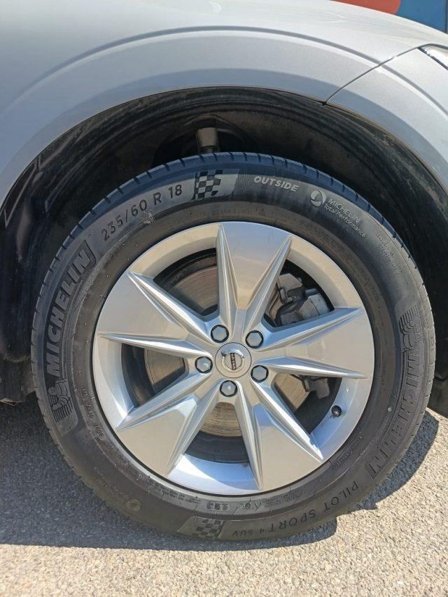 VOLVO XC60 B4 (d) AWD automatico Ultimate Dark