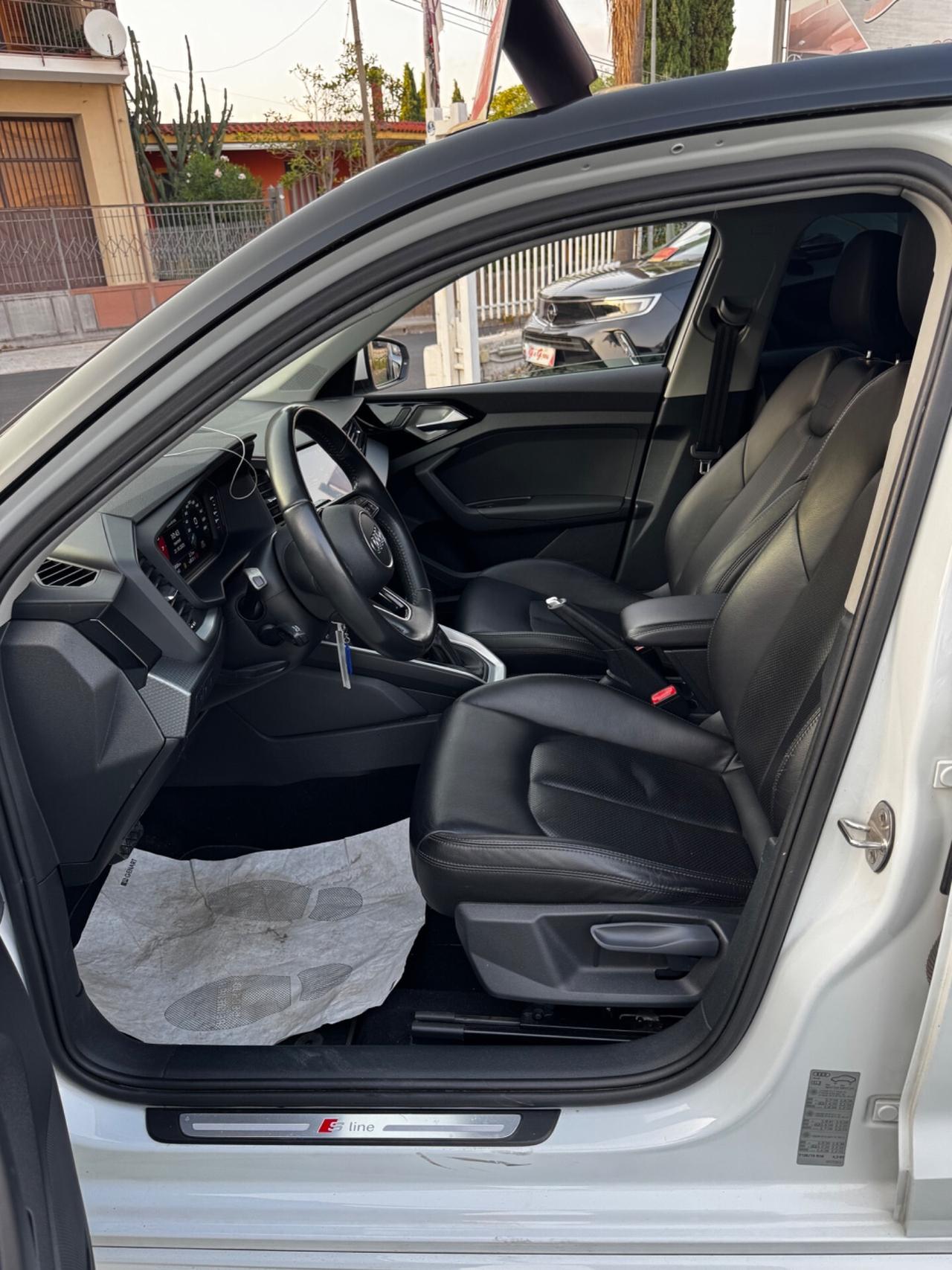 Audi A1 SPB 35 TFSI S tronic line edition