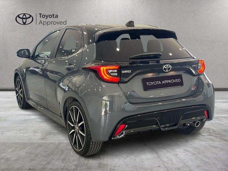 Toyota Yaris Yaris 1.5h 130 GR Sport