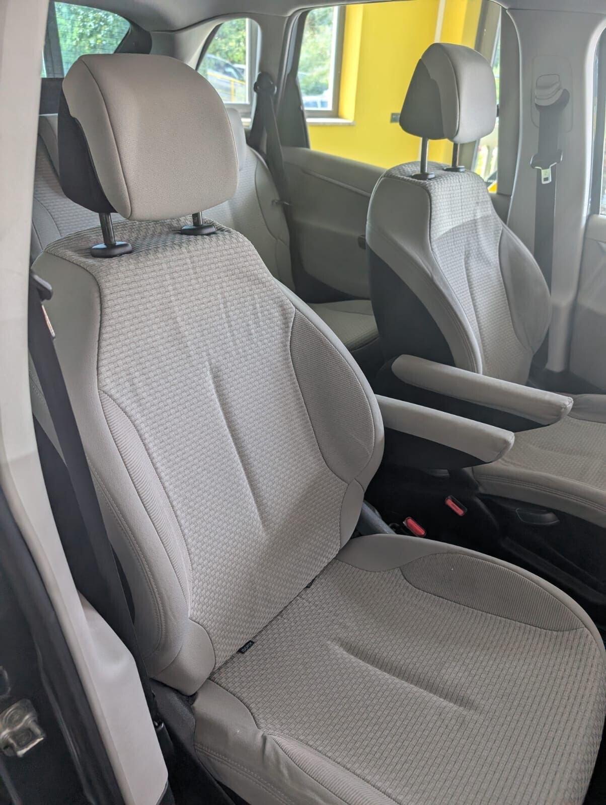 Citroen C4 Picasso 1.6 HDi 110 cv distribuzione effettuata da poco