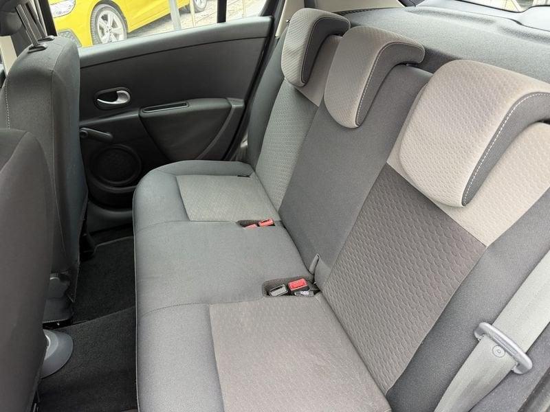 Renault Clio Clio 5p 1.2 16v Dynamique KM REALI !! DISTRIBUZIONE NUOVA !!