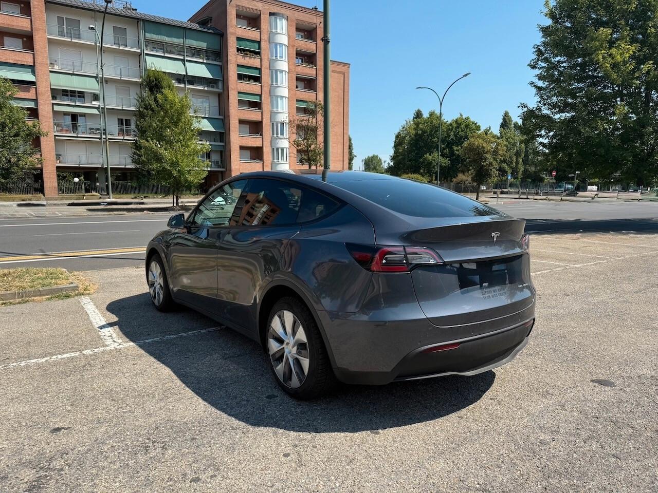 Tesla Model Y Model Y Long Range AWD