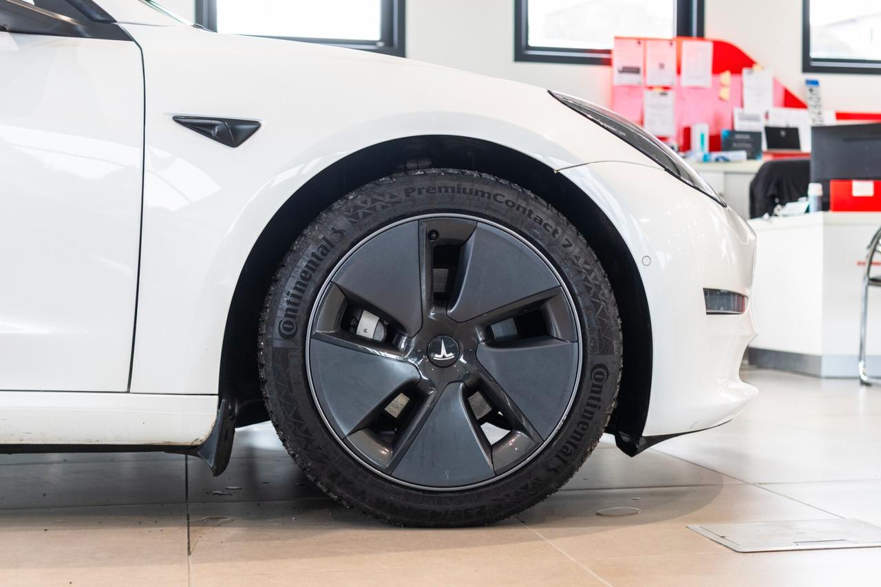 Tesla Model 3 Long Range Dual Motor AWD