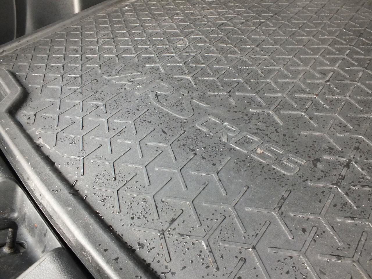 TOYOTA YARIS CROSS 1.5 HYBRID E-CVT 4X4