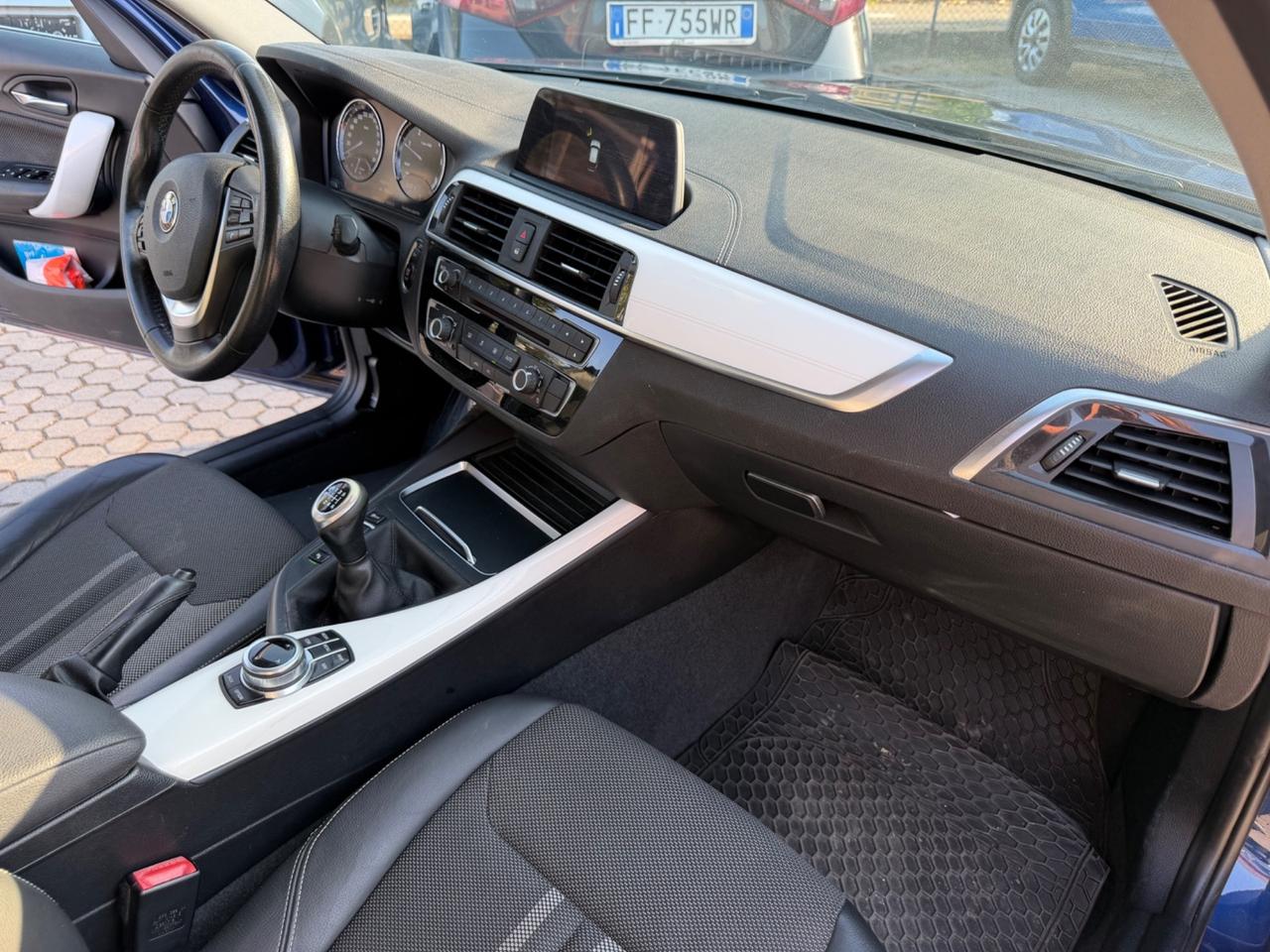Bmw 120 120d 5p. Urban