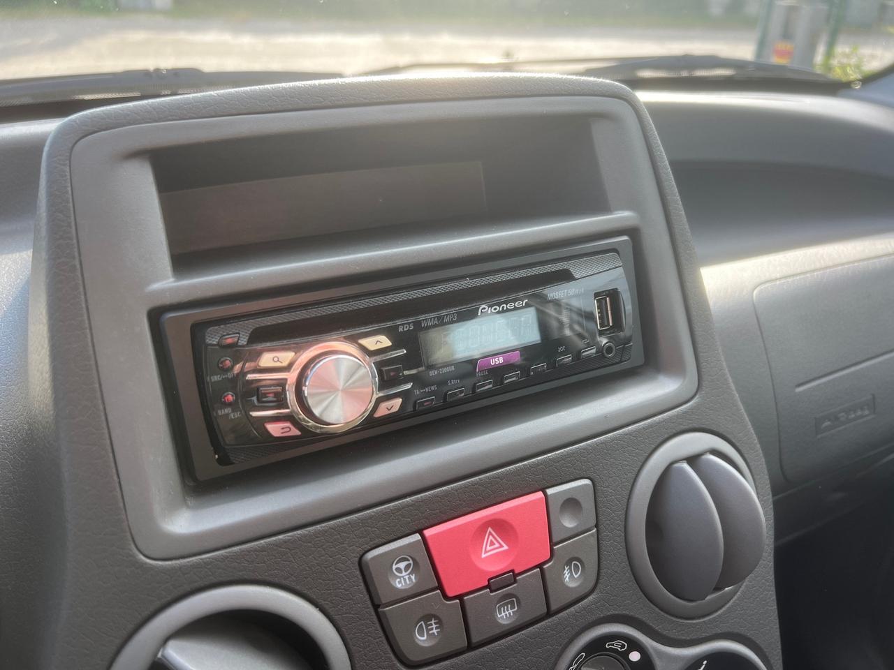 Fiat Panda 1.4 57KW Natural Power-2011"UNIPRO"