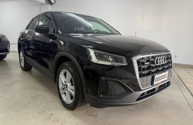 AUDI Q2 35 TDI quattro S tronic Business