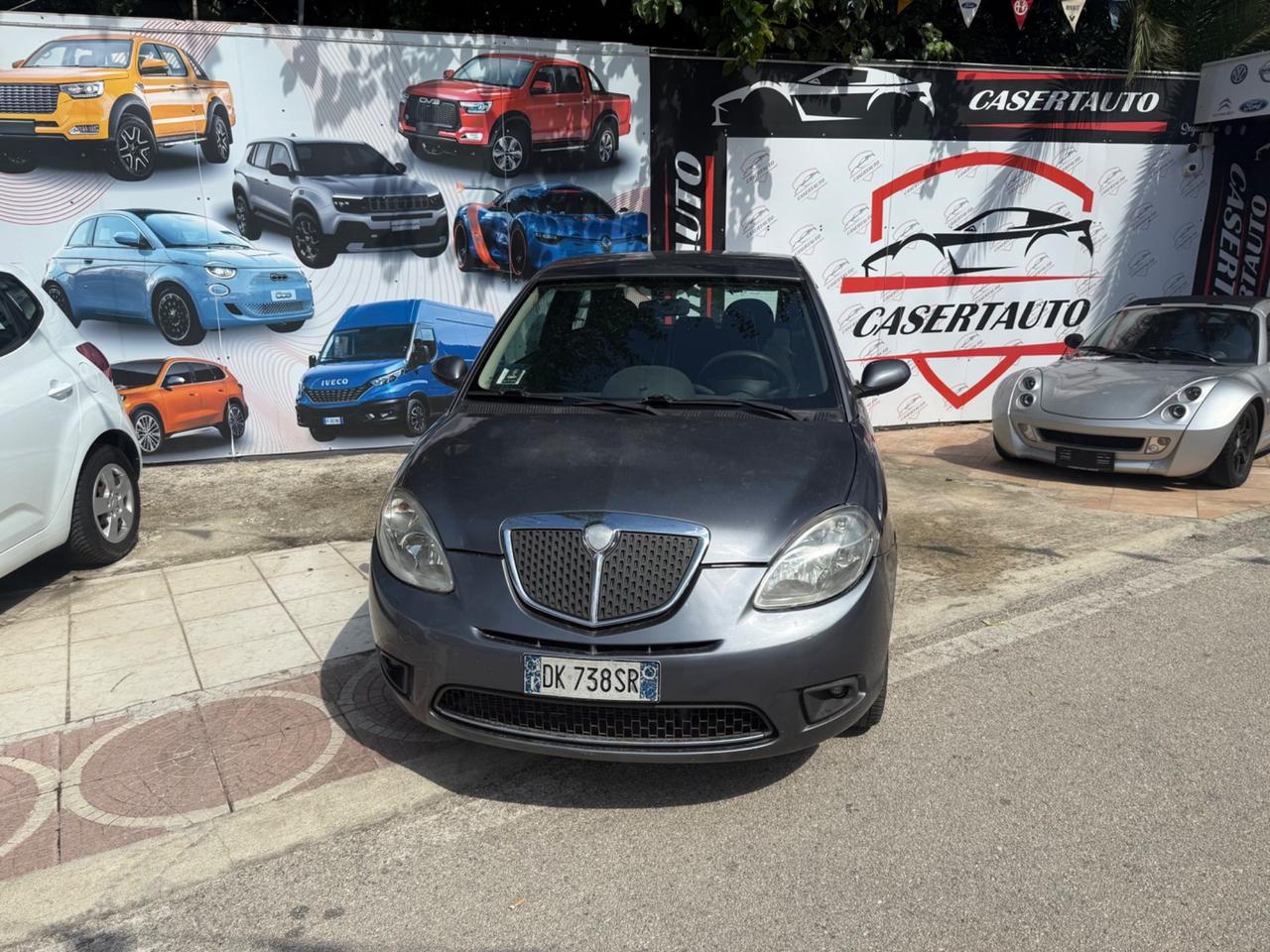 Lancia Ypsilon 1.3 MJT 75 CV Argento