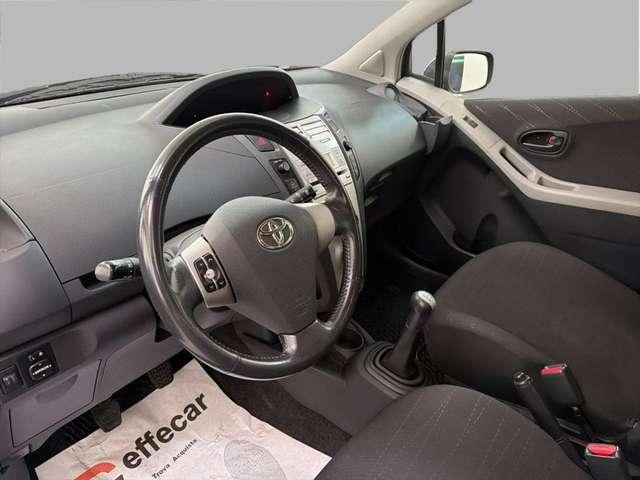 Toyota Yaris 1.0 5 porte Sol