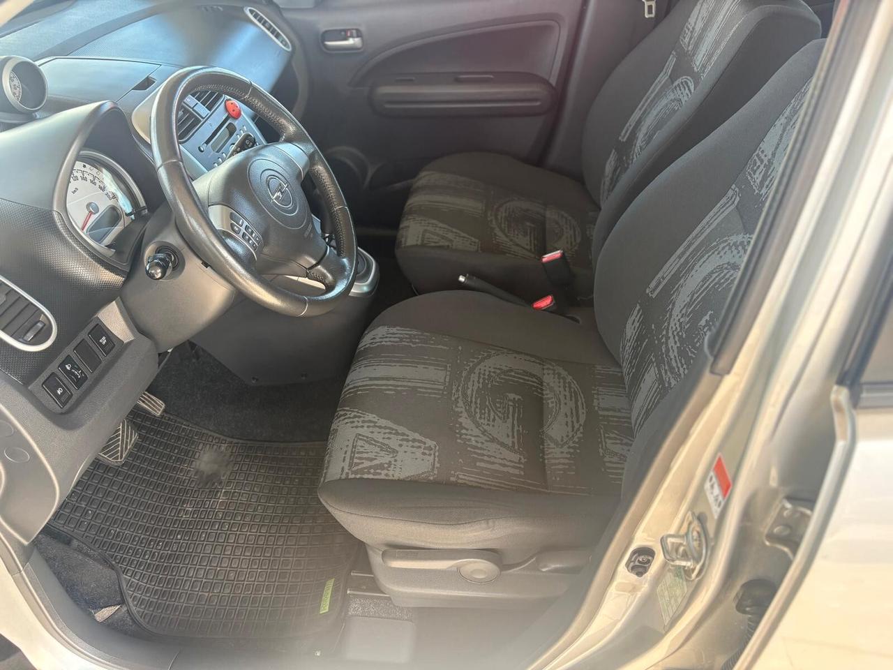 Opel Agila 1.2 16V 94CV Enjoy cambio automatico