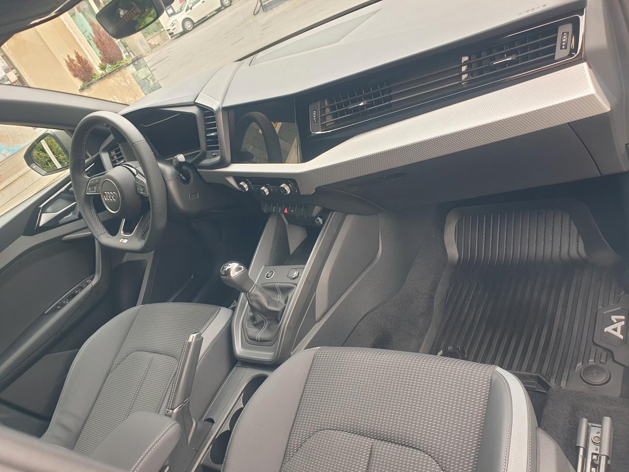 Audi A1 SPB 25TFSI S line edition