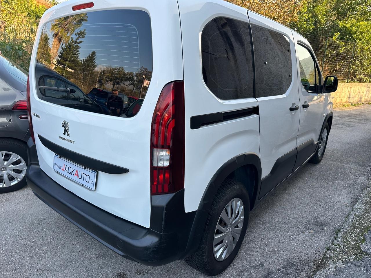 Peugeot Rifter BlueHDi 100 S&S Active Standard