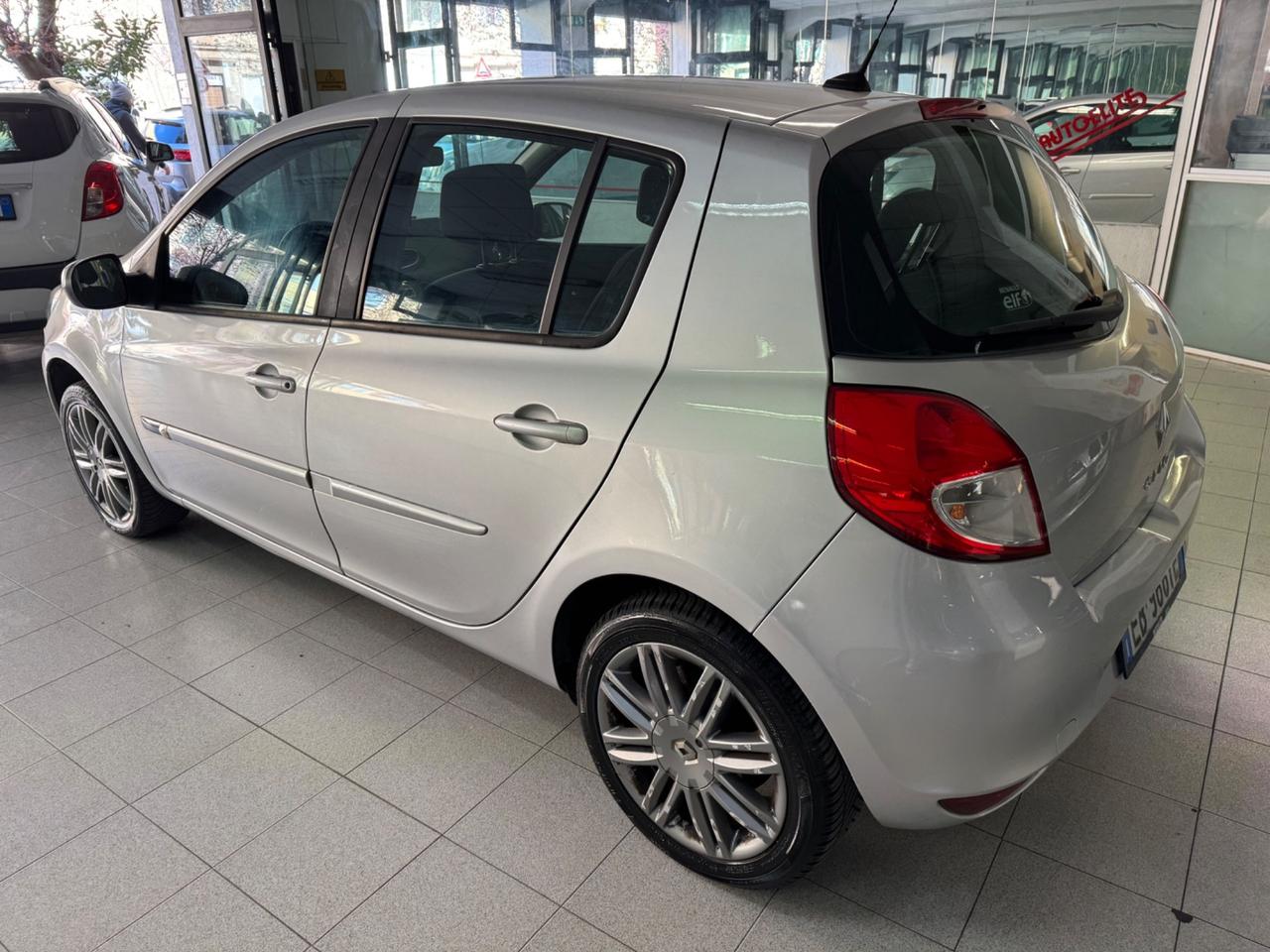 Renault Clio 1.2 16V 5 porte Luxe