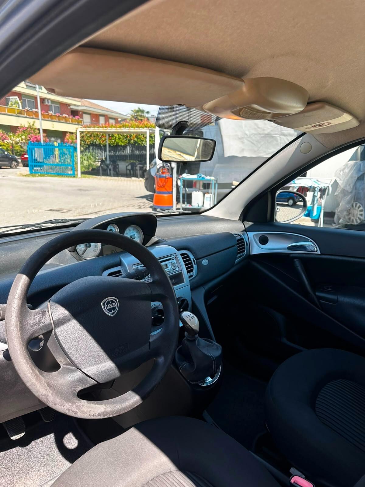 Lancia Ypsilon 1.2 Versus