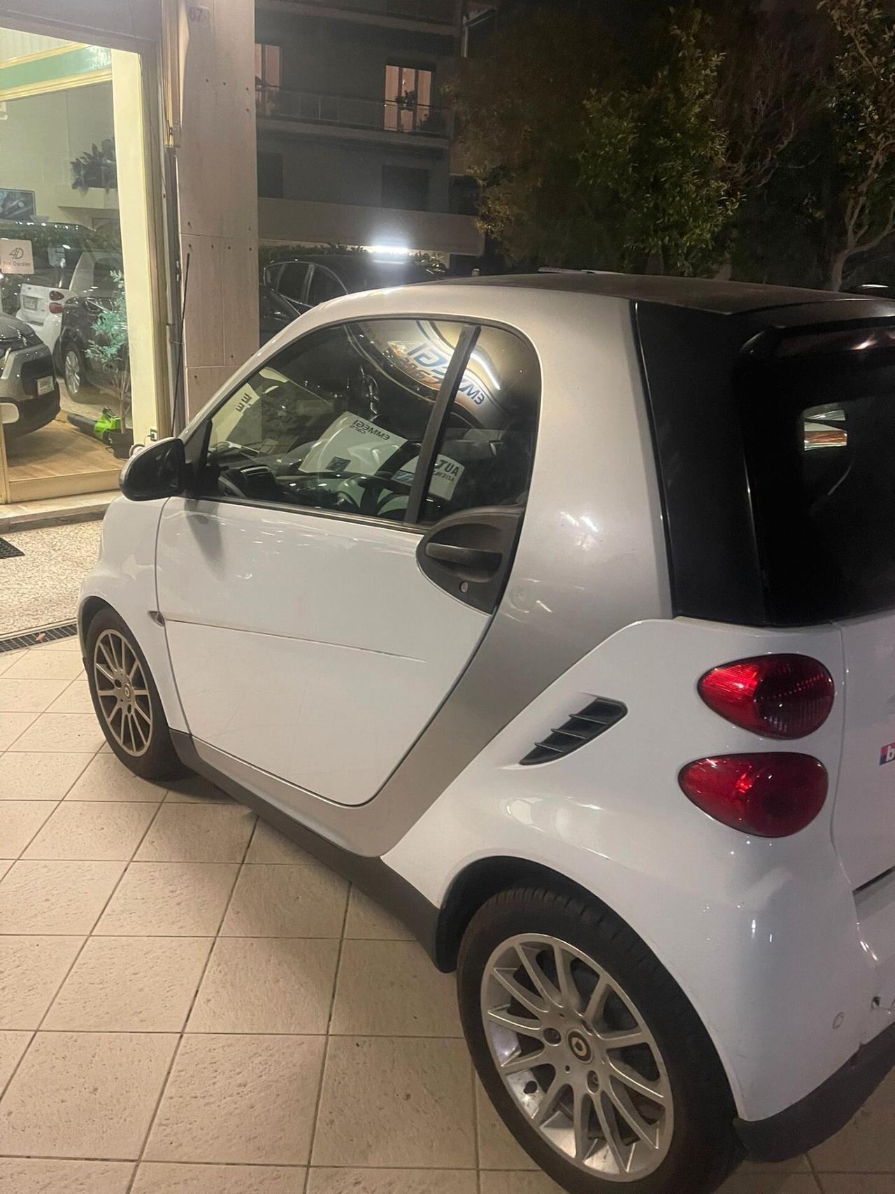 Smart ForTwo 1000 52 kW coupé passion SERVOSTERZO