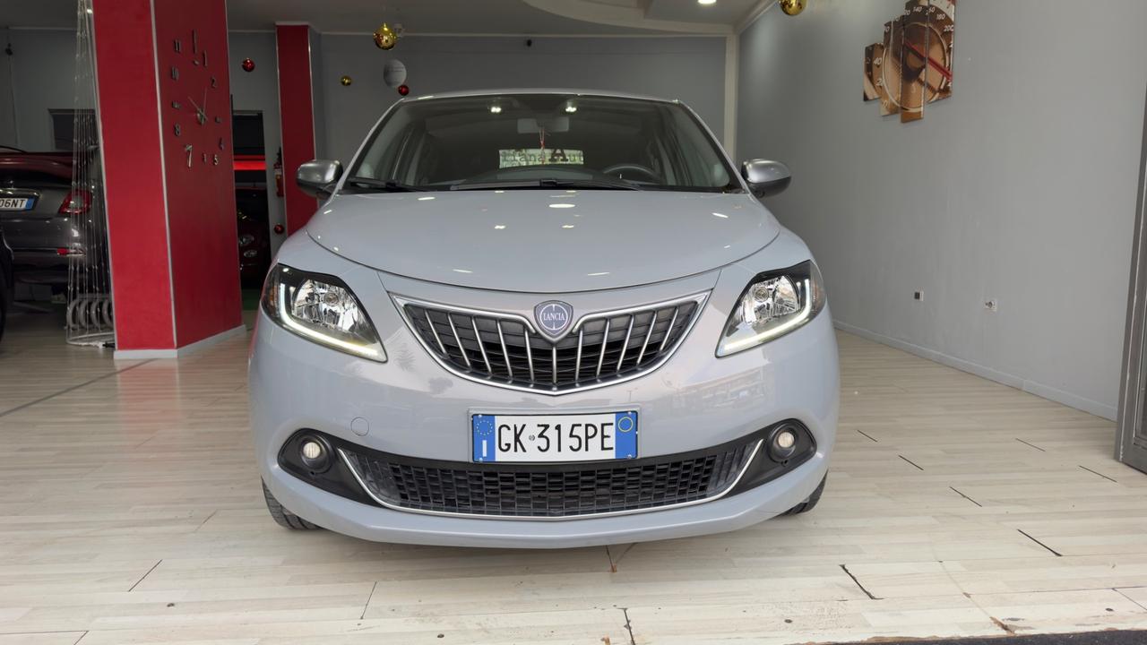 Lancia Ypsilon 1.2 69 CV 5 porte GPL Alberta Ferretti