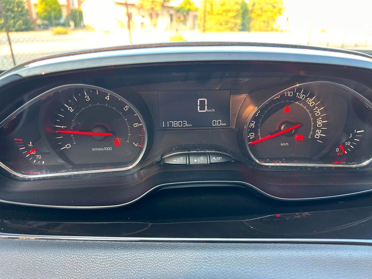 Peugeot 208 Anno 2013 1.0 Benzina 116.000 KM