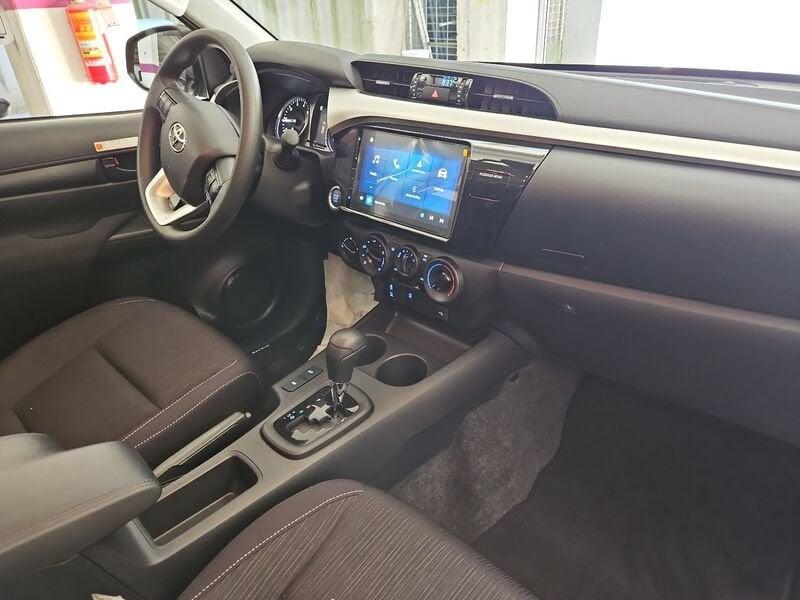 Toyota Hilux Hilux 2.4 D-4D A/T 4WD 4 porte Double Cab Comfort