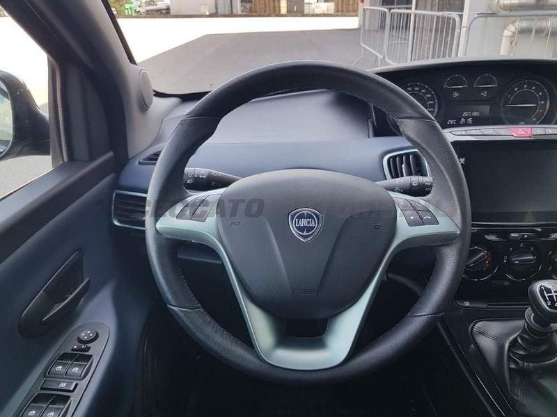 Lancia Ypsilon Ypsilon 1.0 firefly hybrid Platino s&s 70cv