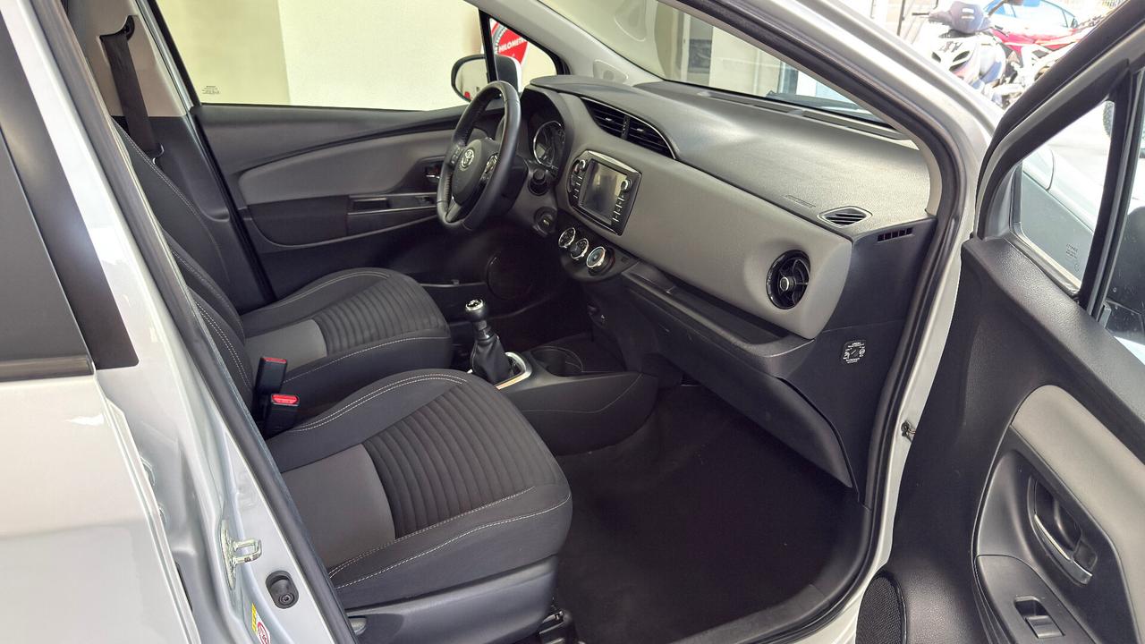 Toyota Yaris 1.0 5 porte Cool 69Cv.