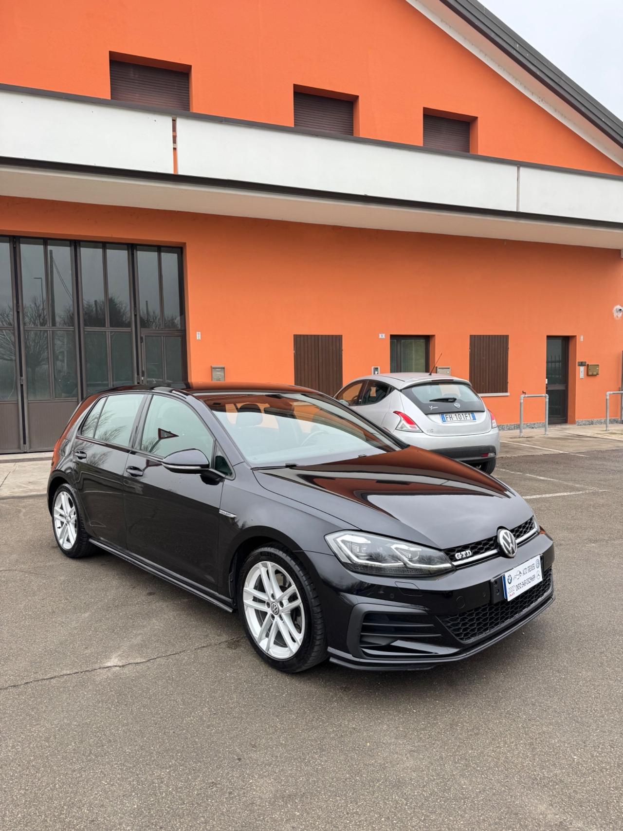 Volkswagen Golf 7.5 GTD 2.0 TDI 184 cavalli