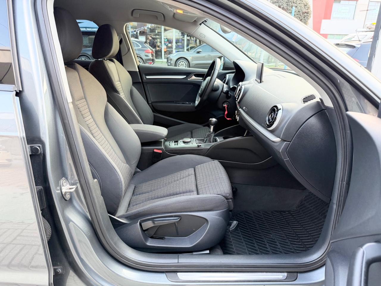 Audi A3 Sportback 1.6 TDI Ambition - GARANZIA