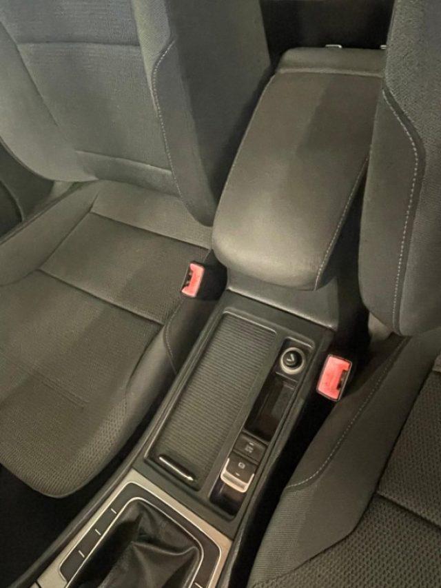 VOLKSWAGEN Golf Variant 1.6 TDI 110 CV Comfortline BlueMotion Tech.