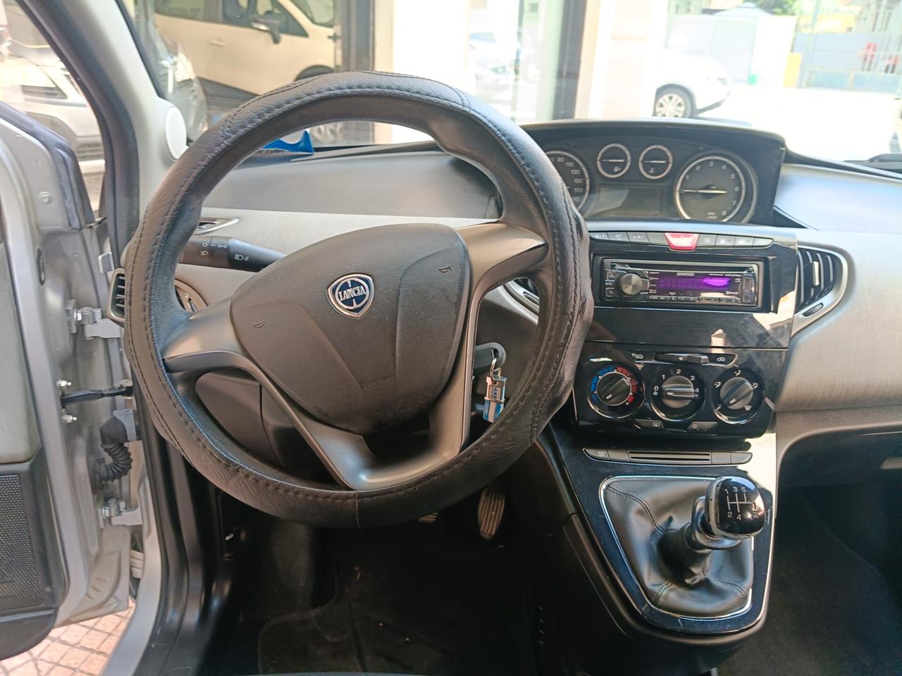LANCIA YPSILON 900 BENZ/METANO-NEOPATENTATI-Euro5900