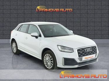 AUDI Q2 40 TFSI quattro S tronic Business Design