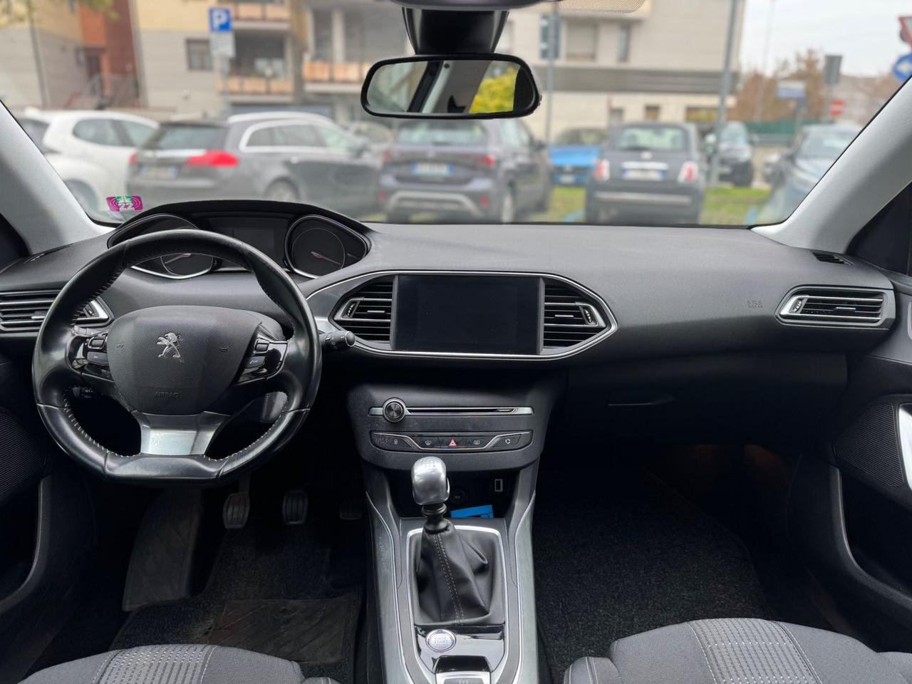 Peugeot 308 Allure 1.5 Blue HDI 130