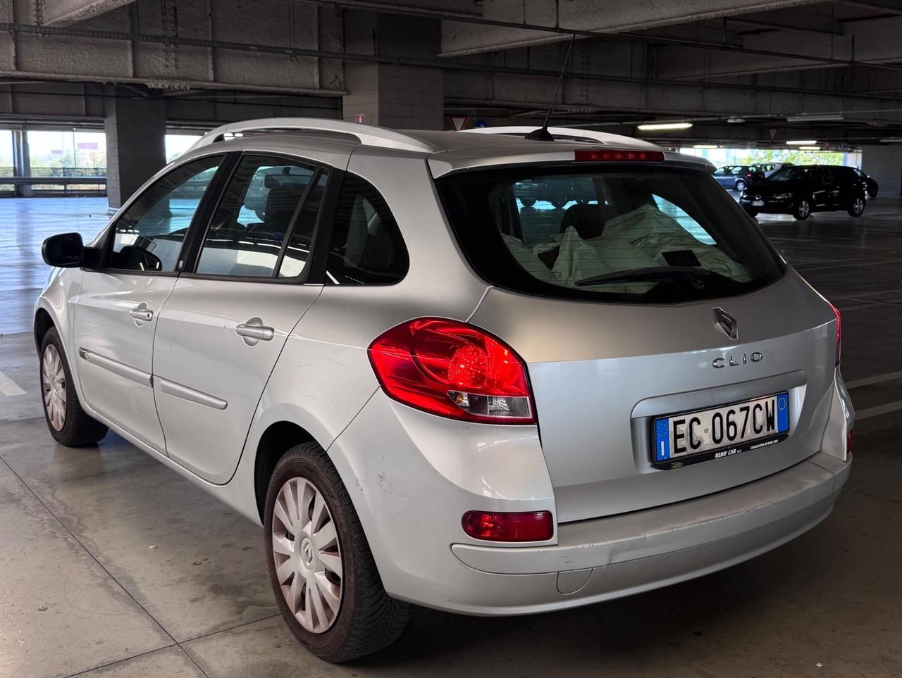 Renault Clio 1.2 16V SporTour 20th Anniversario