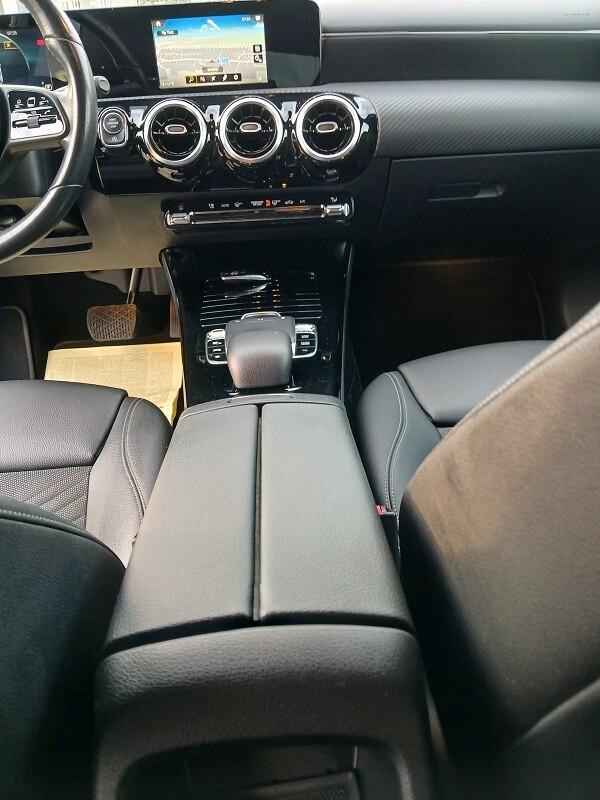 MERCEDES CLASSE 1.5 DIESEL 116 CV BUSINESS AUTOMATICO