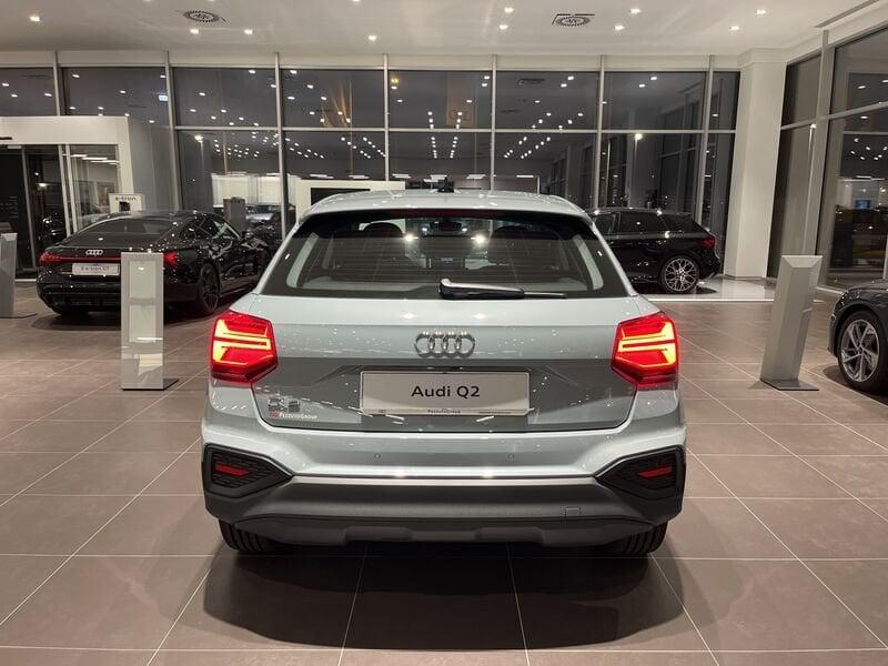 Audi Q2 Audi Business 30 TFSI 85(116) kW(CV) 6-marce