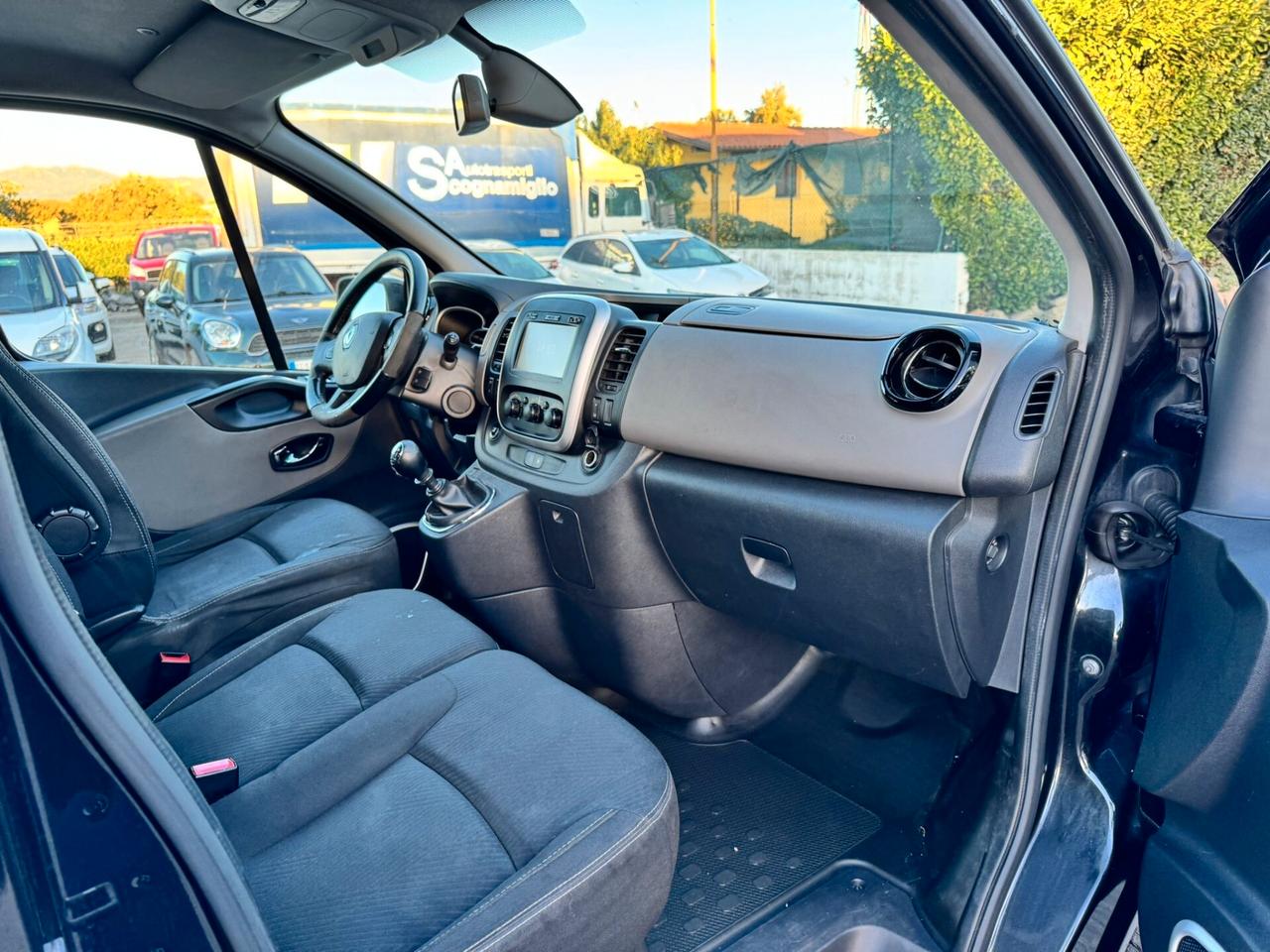 Renault Trafic T29 1.6 dCi 145CV S&S PL-TN Intens Heavy 9 POSTI