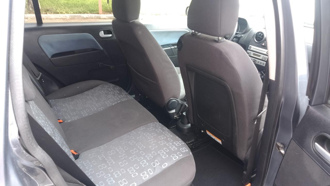 Ford Fusion 1.4 16V 5p. NEOPATENTATI 2005