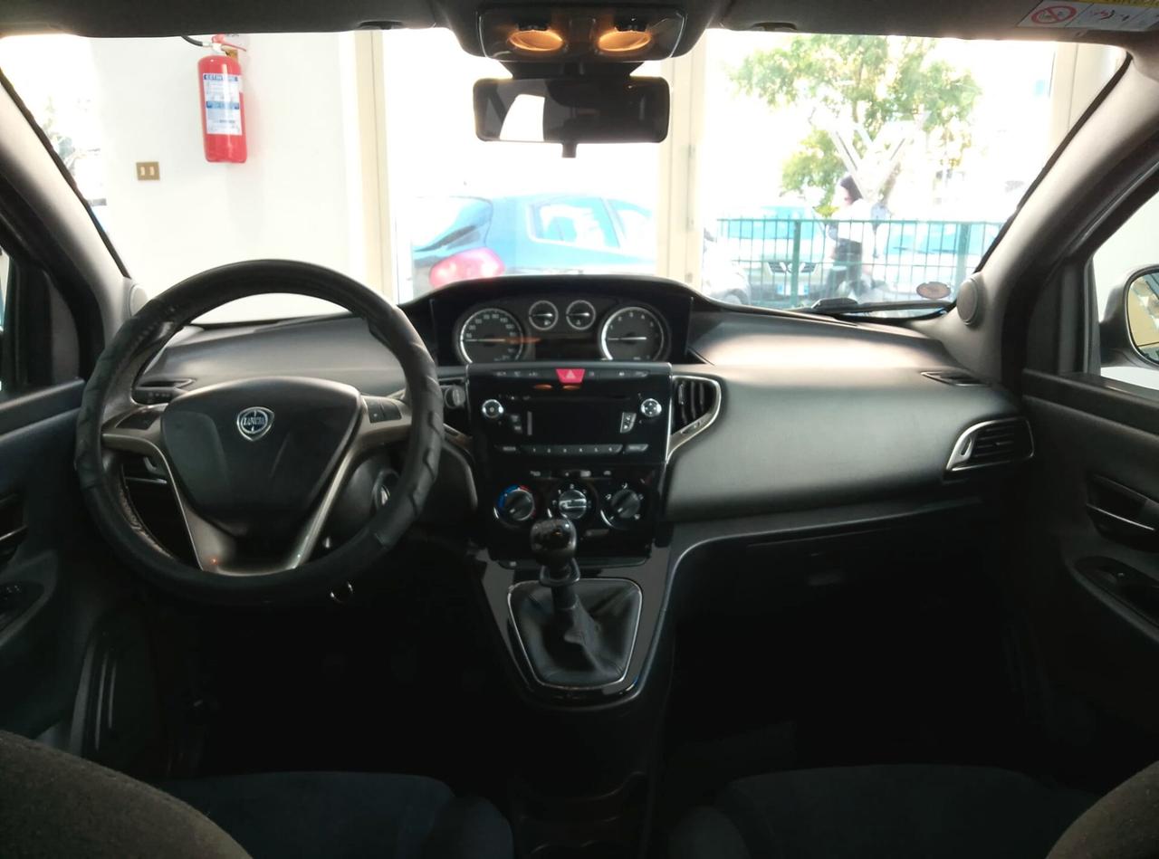 Lancia Ypsilon 1.2 69 CV 5 porte Elle
