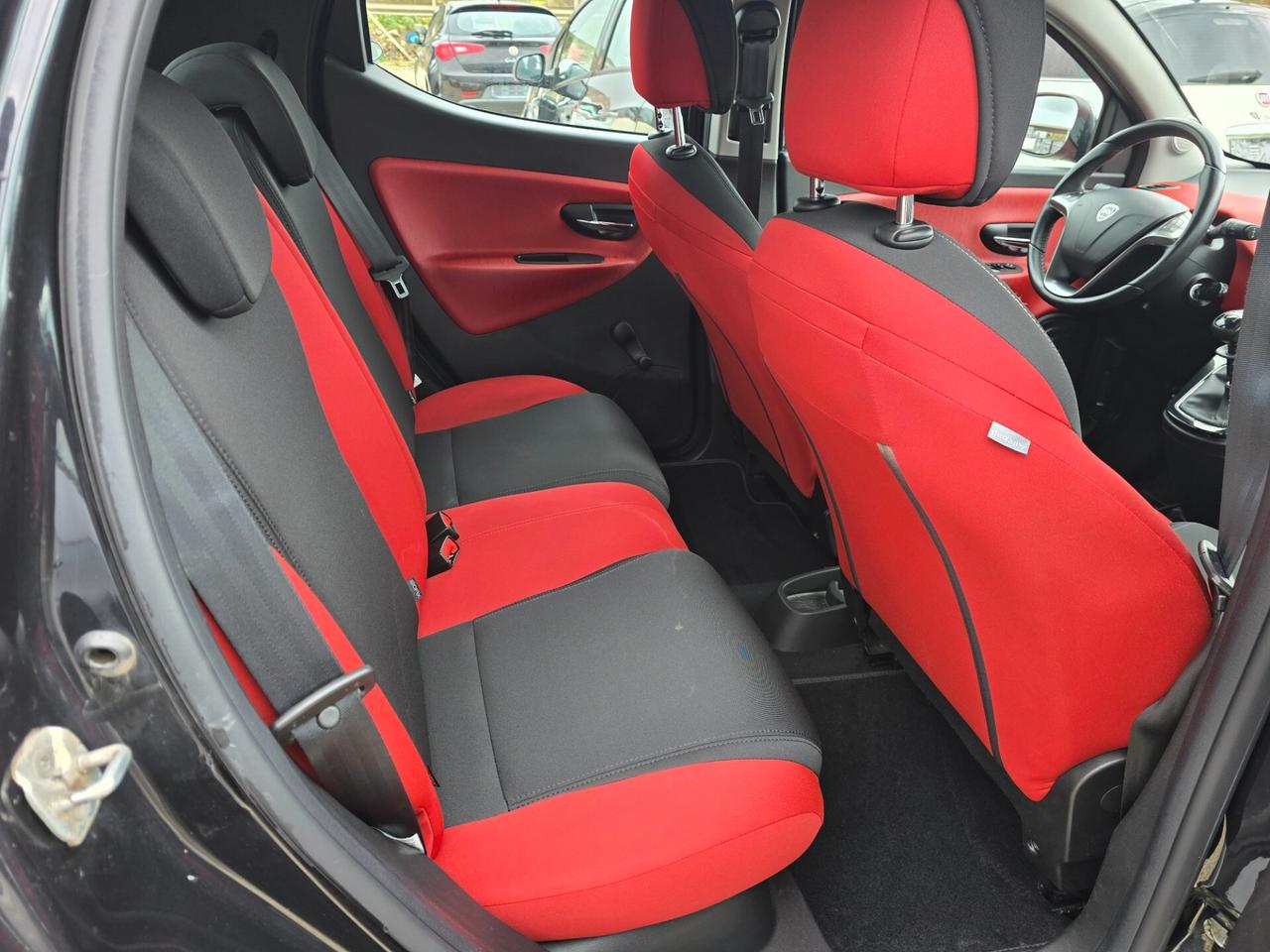 Lancia Ypsilon 1.2 69 CV 5 porte S&S Gold