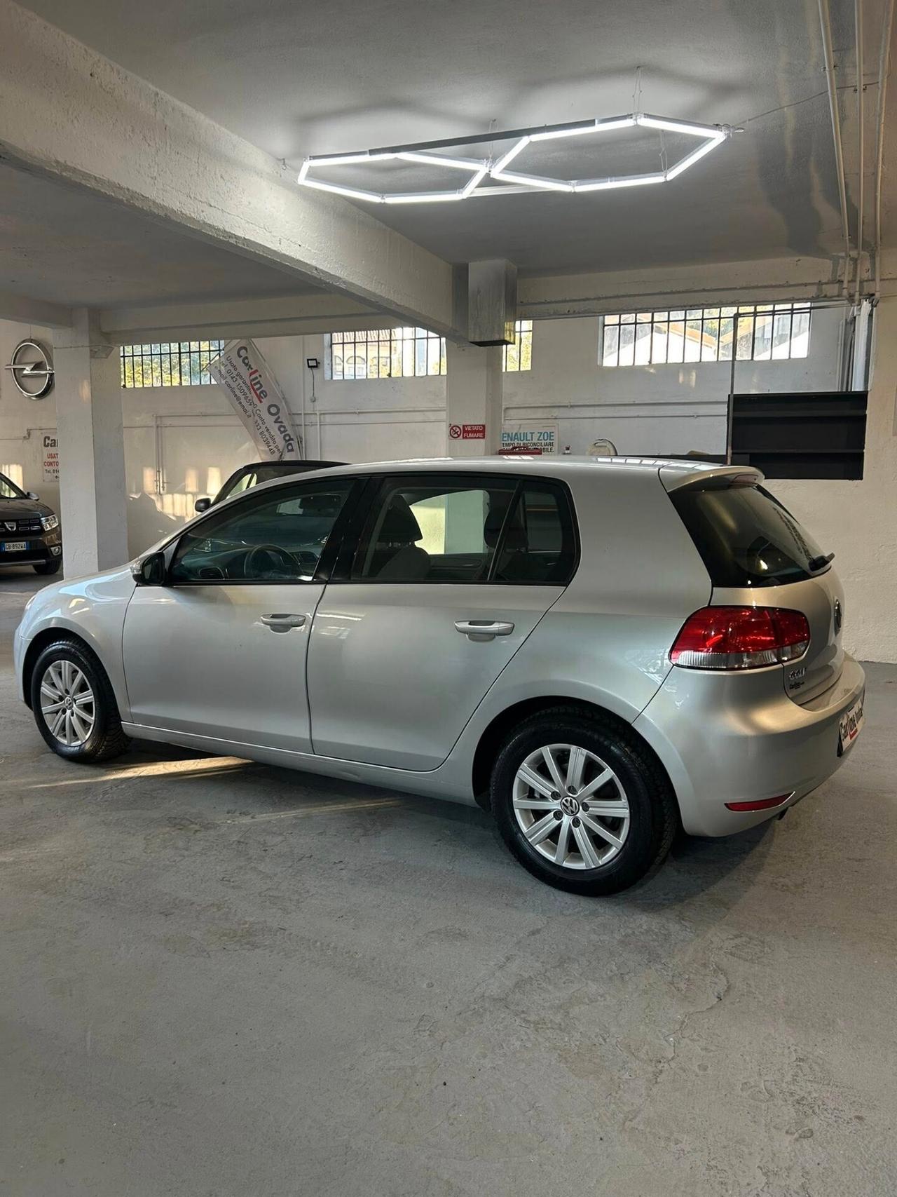 Volkswagen Golf 1.6 Comfortline DISTR FATTA - 2012