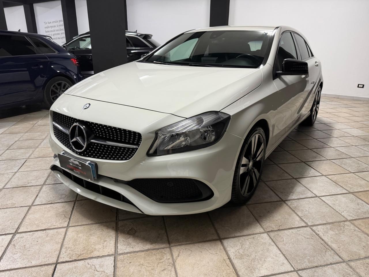 MERCEDES Classe A160d (90) Premium 2016