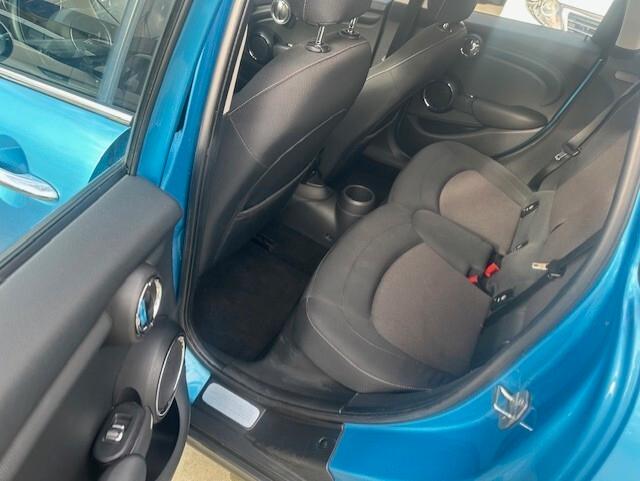 MINI COOPER D 5 PORTE