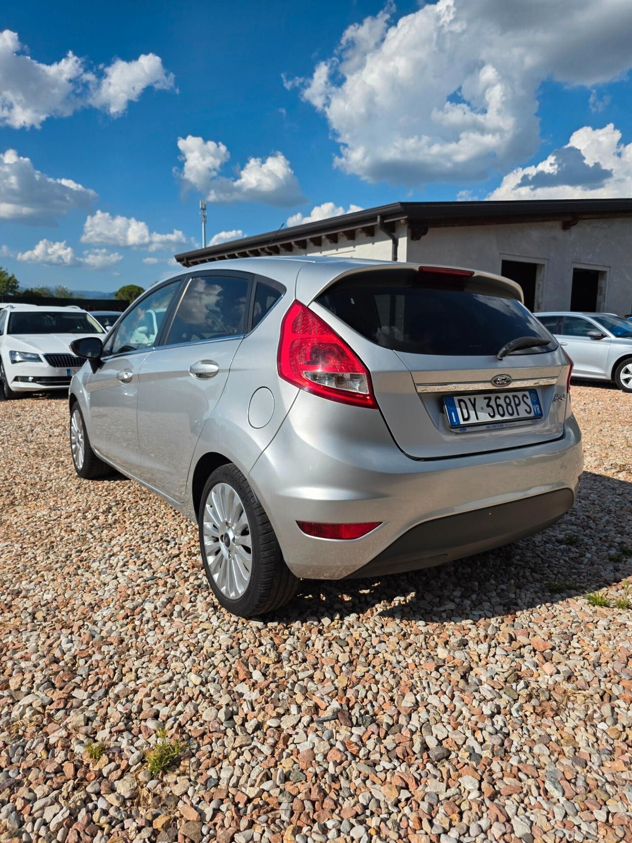 Ford Fiesta 1.4 5 porte Bz.- GPL Titanium