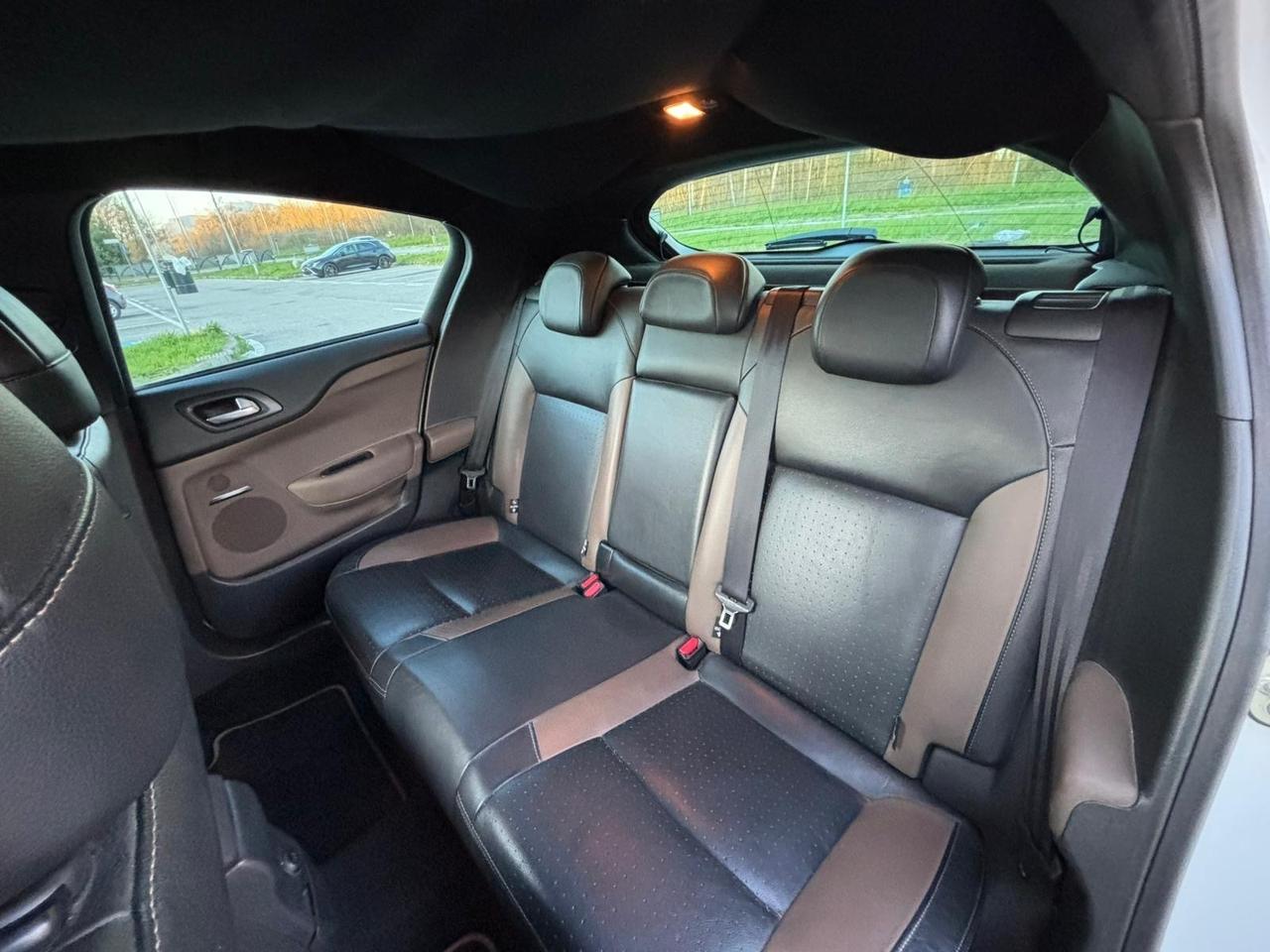 Ds DS4 4 2.0 HDi 160 Pure Pearl